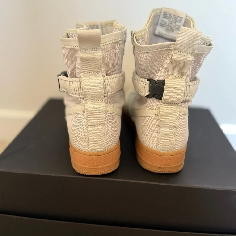 Nike Air Force 1 High-Top Sneakers